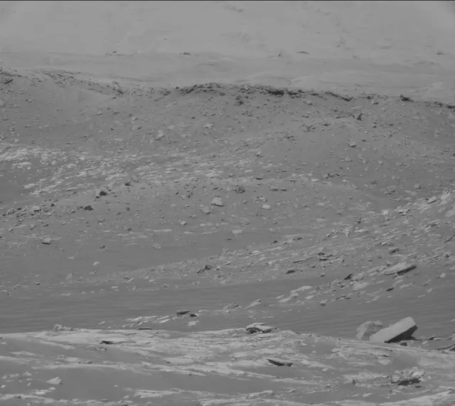Sol 2657: Mast Camera (Mastcam)