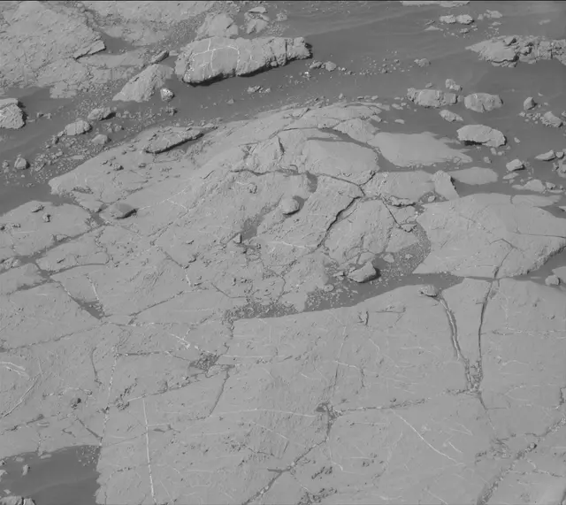 Sol 2658: Mast Camera (Mastcam)