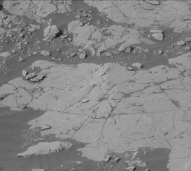 Sol 2658: Mast Camera (Mastcam)