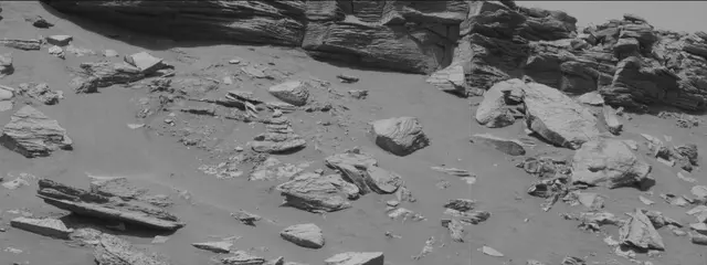 Sol 2658: Mast Camera (Mastcam)