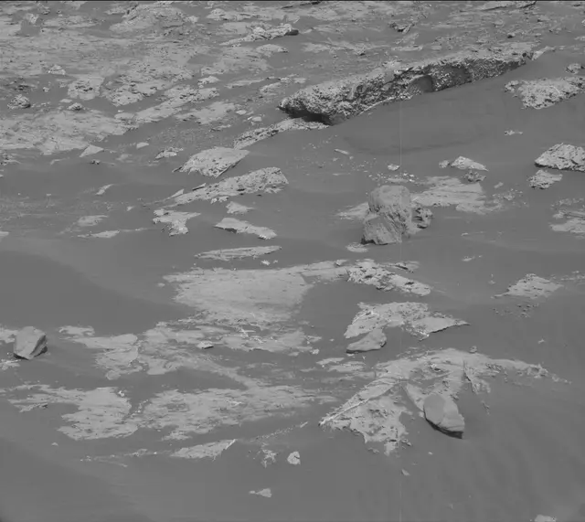 Sol 2658: Mast Camera (Mastcam)