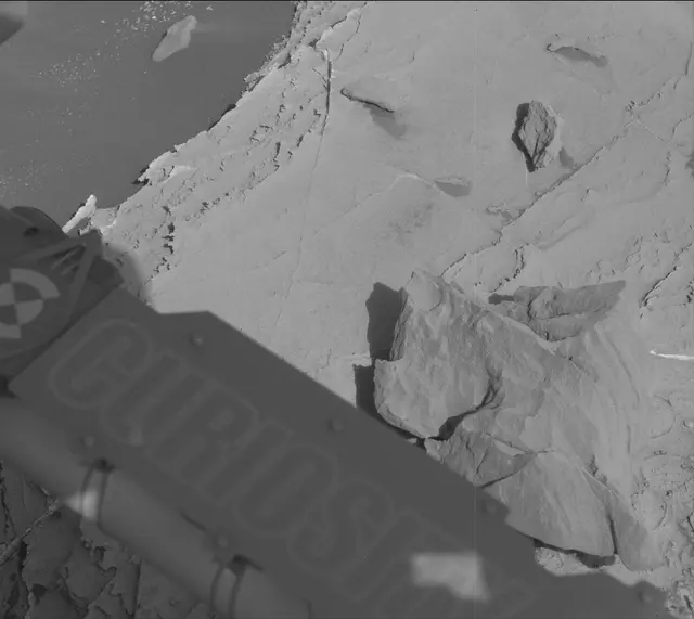 Sol 2658: Mast Camera (Mastcam)