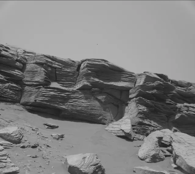 Sol 2658: Mast Camera (Mastcam)