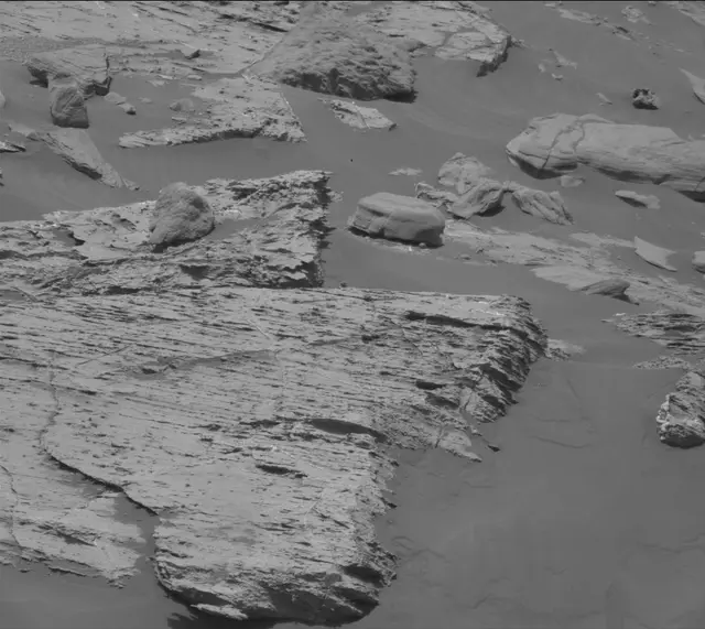 Sol 2658: Mast Camera (Mastcam)