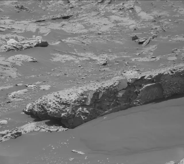 Sol 2659: Mast Camera (Mastcam)