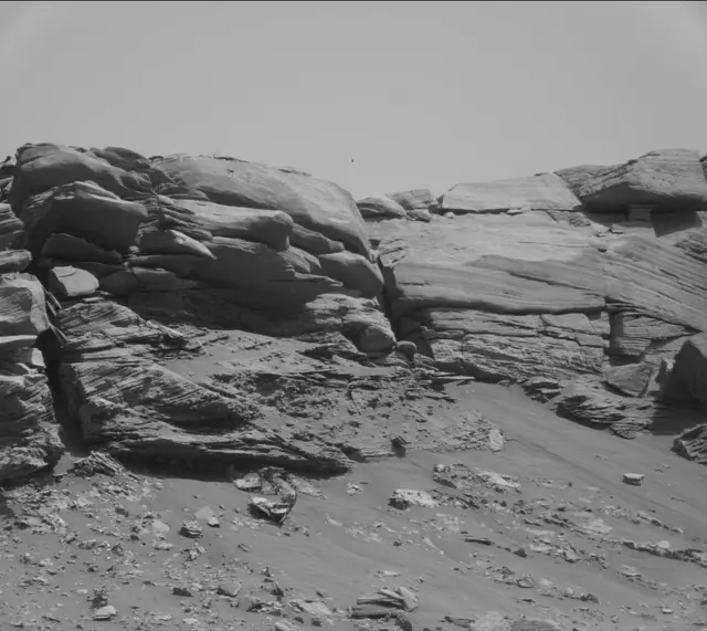 Sol 2659: Mast Camera (Mastcam)