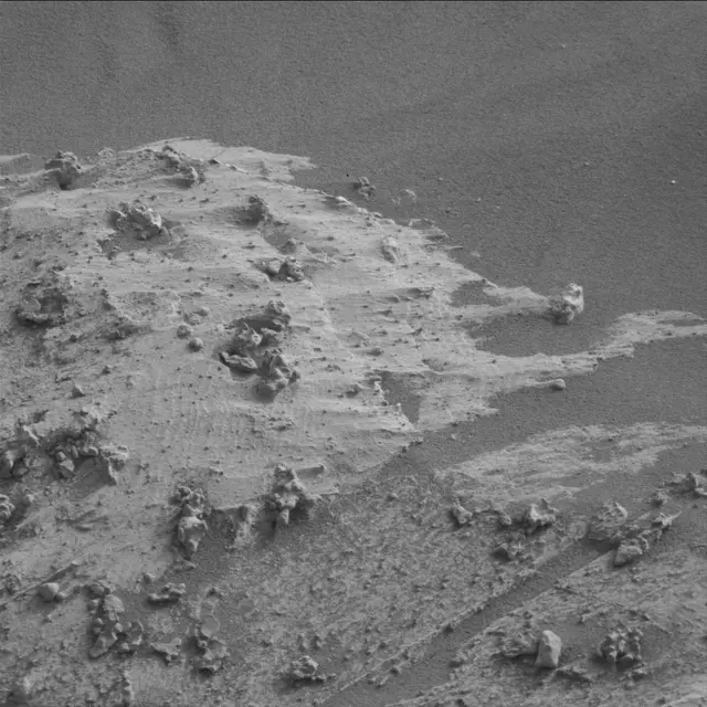 Sol 2659: Mast Camera (Mastcam)