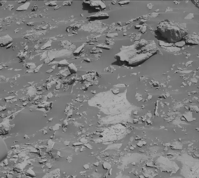 Sol 2661: Mast Camera (Mastcam)