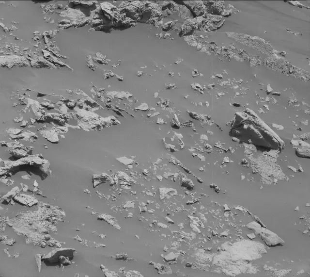 Sol 2661: Mast Camera (Mastcam)