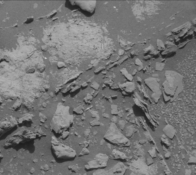 Sol 2666: Mast Camera (Mastcam)