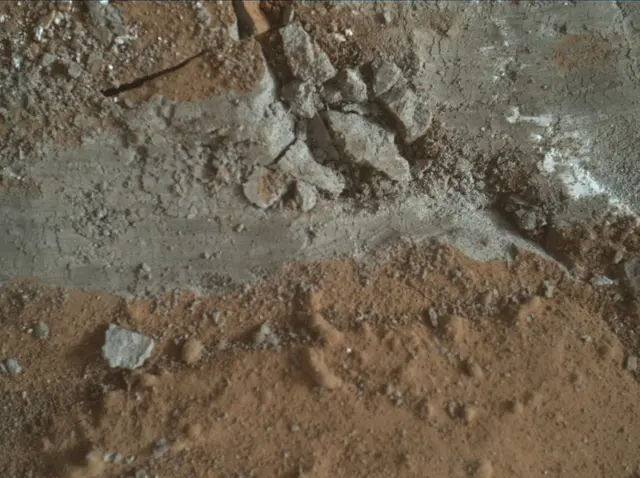 Sol 2666: Mars Hand Lens Imager (MAHLI)