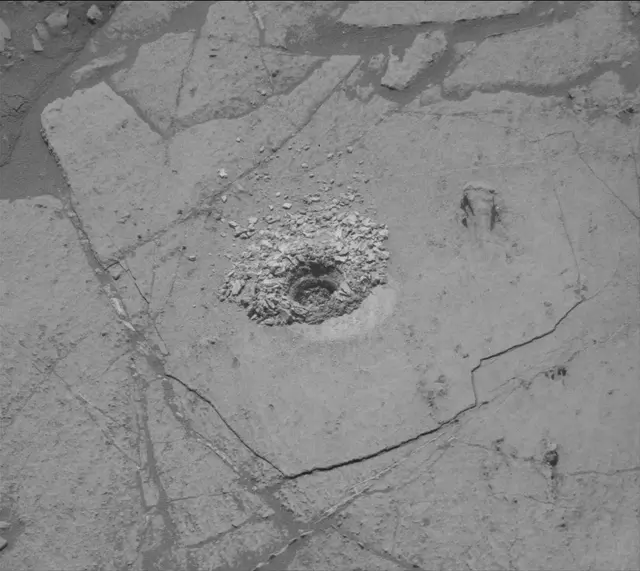 Sol 2668: Mast Camera (Mastcam)