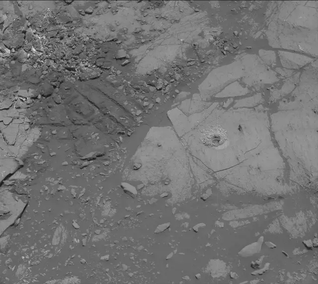 Sol 2670: Mast Camera (Mastcam)