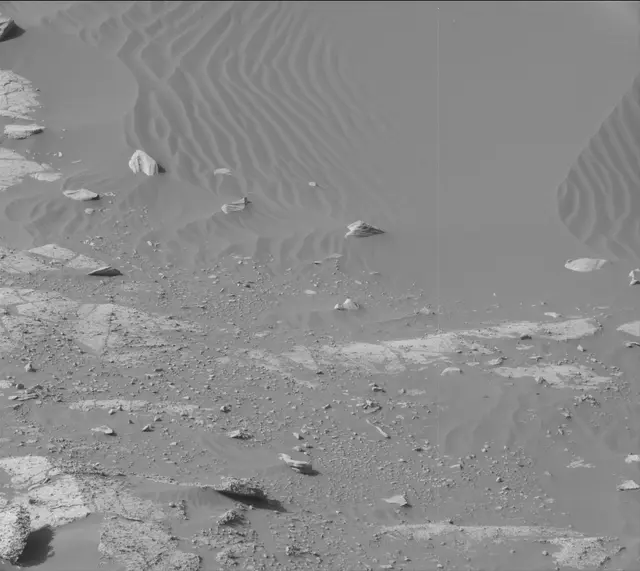 Sol 2671: Mast Camera (Mastcam)