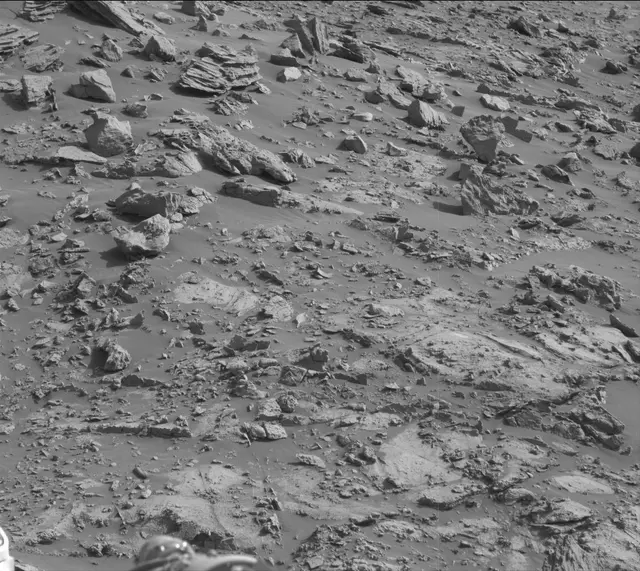 Sol 2671: Mast Camera (Mastcam)