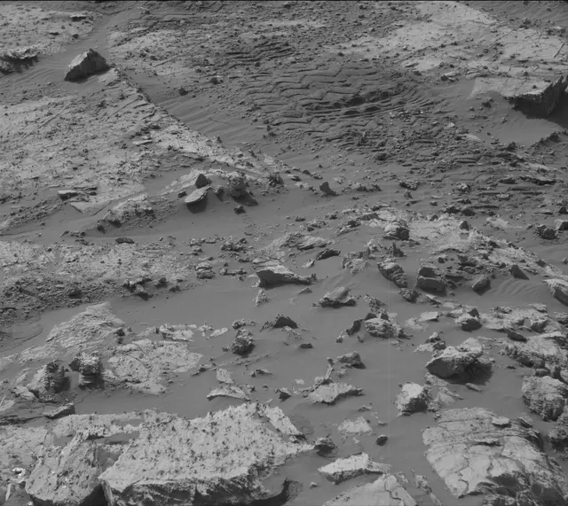 Sol 2671: Mast Camera (Mastcam)