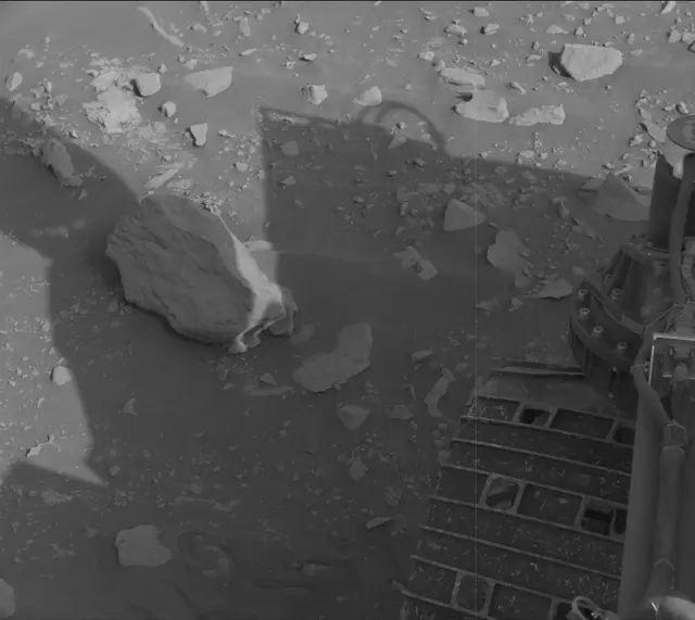 Sol 2671: Mast Camera (Mastcam)