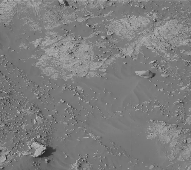 Sol 2671: Mast Camera (Mastcam)