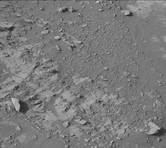 Sol 2671: Mast Camera (Mastcam)