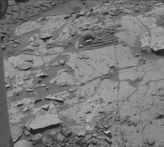 Sol 2671: Mast Camera (Mastcam)