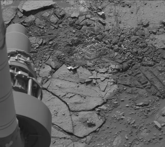 Sol 2671: Mast Camera (Mastcam)