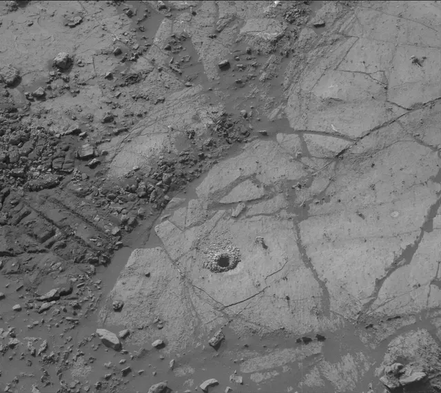 Sol 2671: Mast Camera (Mastcam)