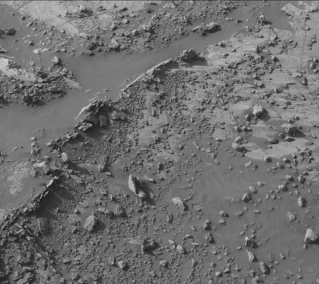 Sol 2671: Mast Camera (Mastcam)
