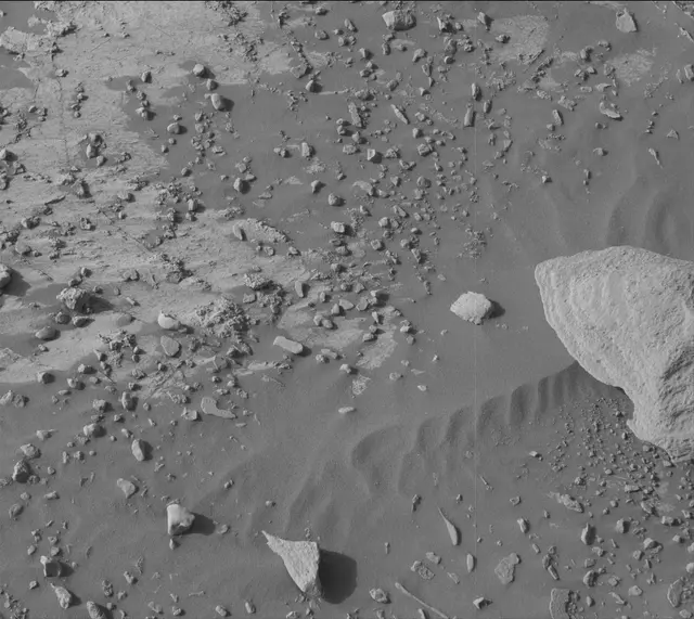 Sol 2671: Mast Camera (Mastcam)
