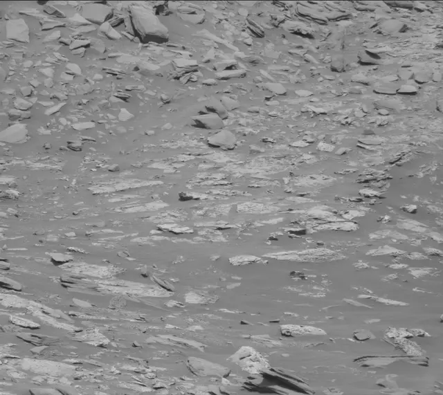 Sol 2671: Mast Camera (Mastcam)