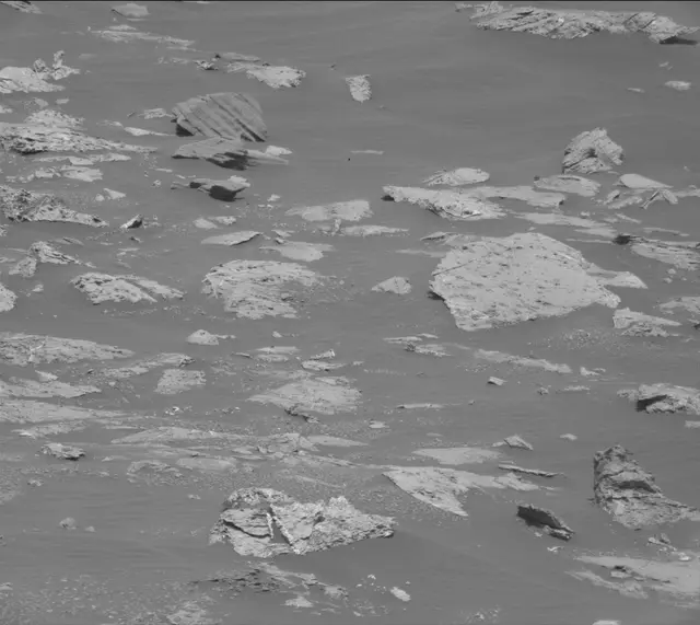 Sol 2671: Mast Camera (Mastcam)