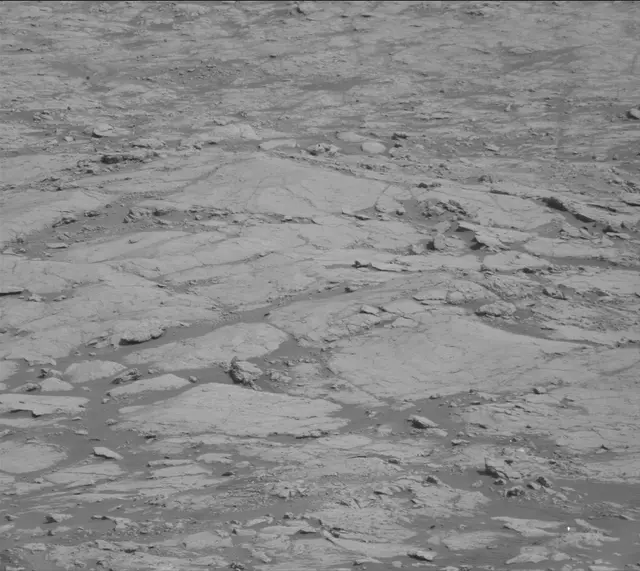 Sol 2671: Mast Camera (Mastcam)