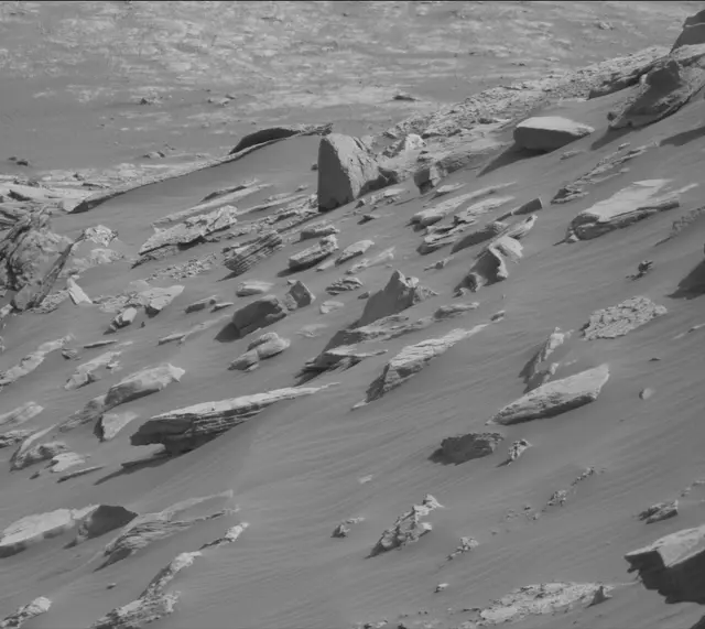 Sol 2671: Mast Camera (Mastcam)