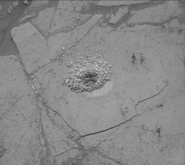 Sol 2672: Mast Camera (Mastcam)