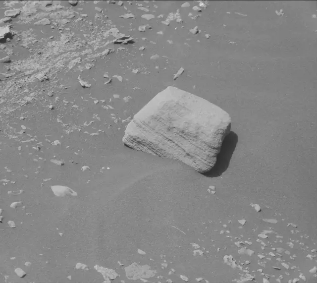 Sol 2674: Mast Camera (Mastcam)