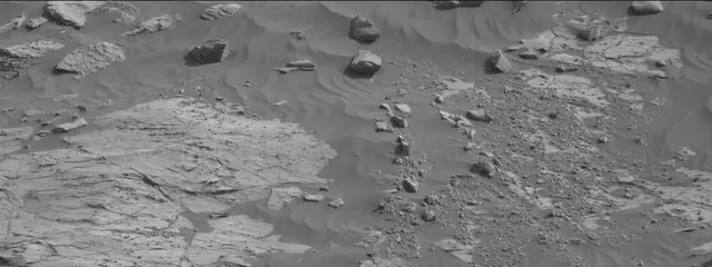 Sol 2679: Mast Camera (Mastcam)