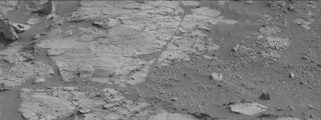 Sol 2679: Mast Camera (Mastcam)