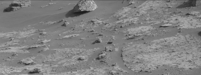 Sol 2679: Mast Camera (Mastcam)