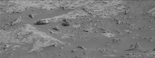 Sol 2679: Mast Camera (Mastcam)