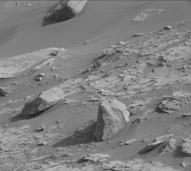 Sol 2679: Mast Camera (Mastcam)