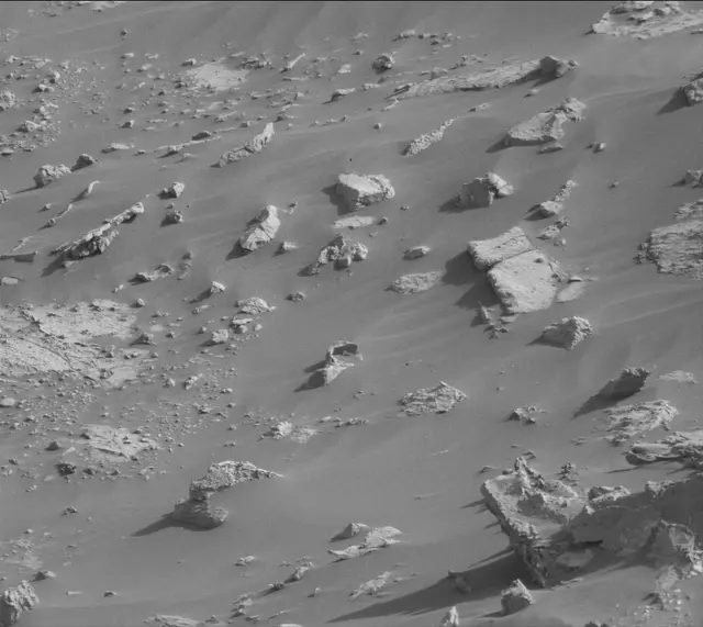 Sol 2679: Mast Camera (Mastcam)