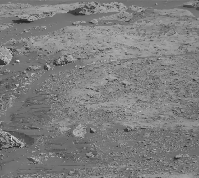 Sol 2679: Mast Camera (Mastcam)