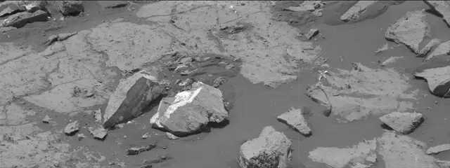 Sol 2680: Mast Camera (Mastcam)