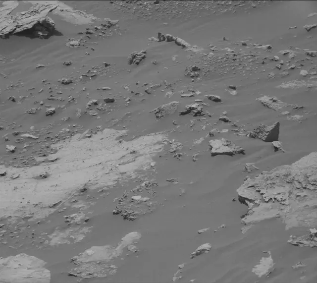 Sol 2680: Mast Camera (Mastcam)