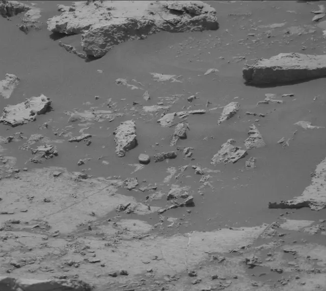 Sol 2680: Mast Camera (Mastcam)