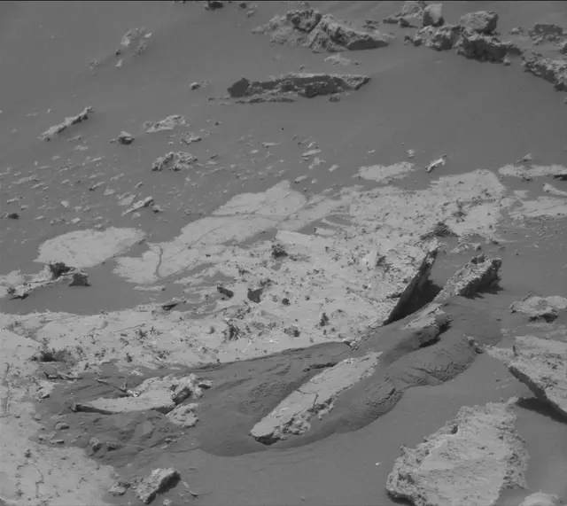Sol 2680: Mast Camera (Mastcam)