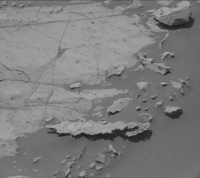 Sol 2680: Mast Camera (Mastcam)