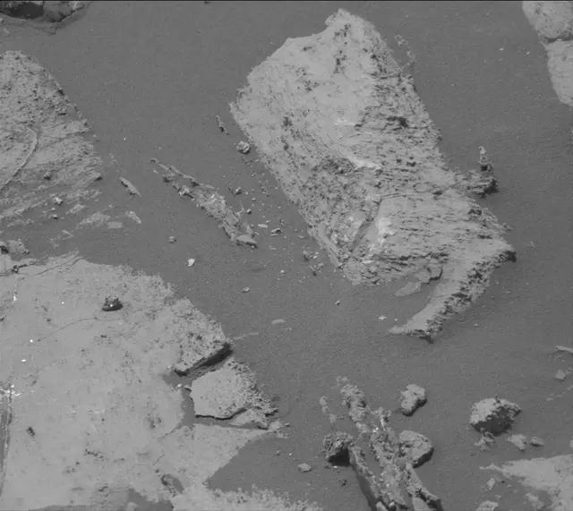 Sol 2680: Mast Camera (Mastcam)