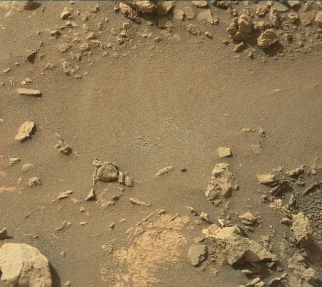 Sol 2683: Mast Camera (Mastcam)