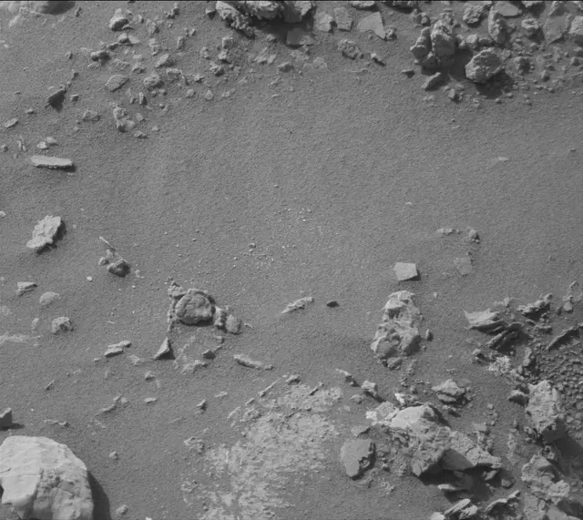 Sol 2683: Mast Camera (Mastcam)