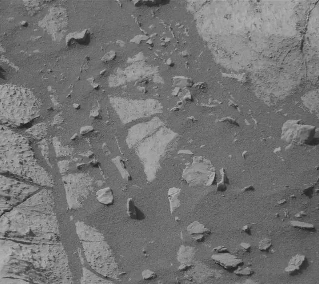 Sol 2683: Mast Camera (Mastcam)